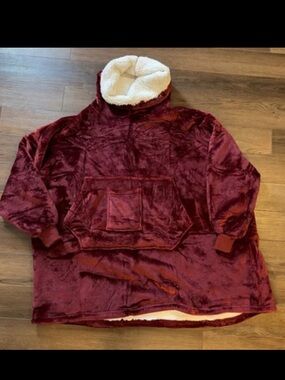 Plush Burgundy Sherpa-Lined Wearable Blanket Hoodie